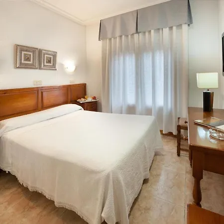 Hotel Duque De Lerma 2*