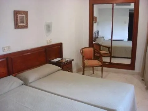 ホテル Duque De Lerma トレド